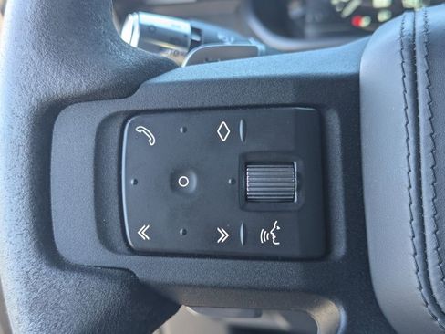 Used 2022 Land Rover Defender 110 V8 image 19