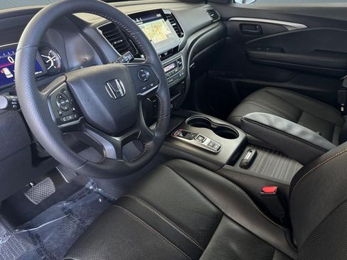 Used 2023 Honda Passport TrailSport image 4