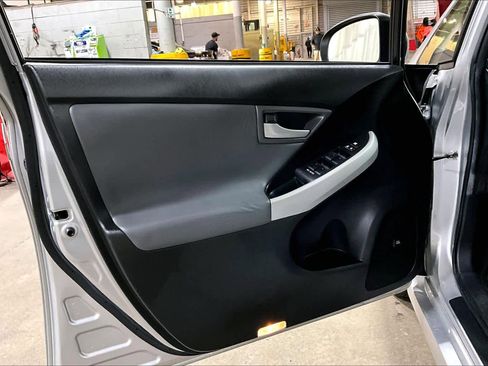 Used 2012 Toyota Prius Four image 21