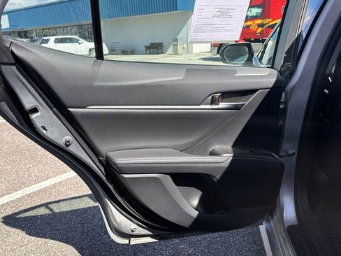 Used 2023 Toyota Camry XLE w/ Navigation Package image 15