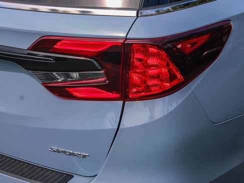 Certified 2023 Honda Odyssey Sport image 10