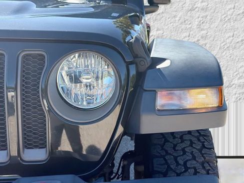 Used 2021 Jeep Wrangler Unlimited Rubicon AWD/4WD image 9