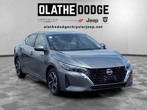 Used 2024 Nissan Sentra SV FWD image 30