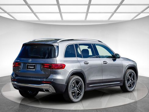 New 2026 Mercedes-Benz GLB 250 image 4
