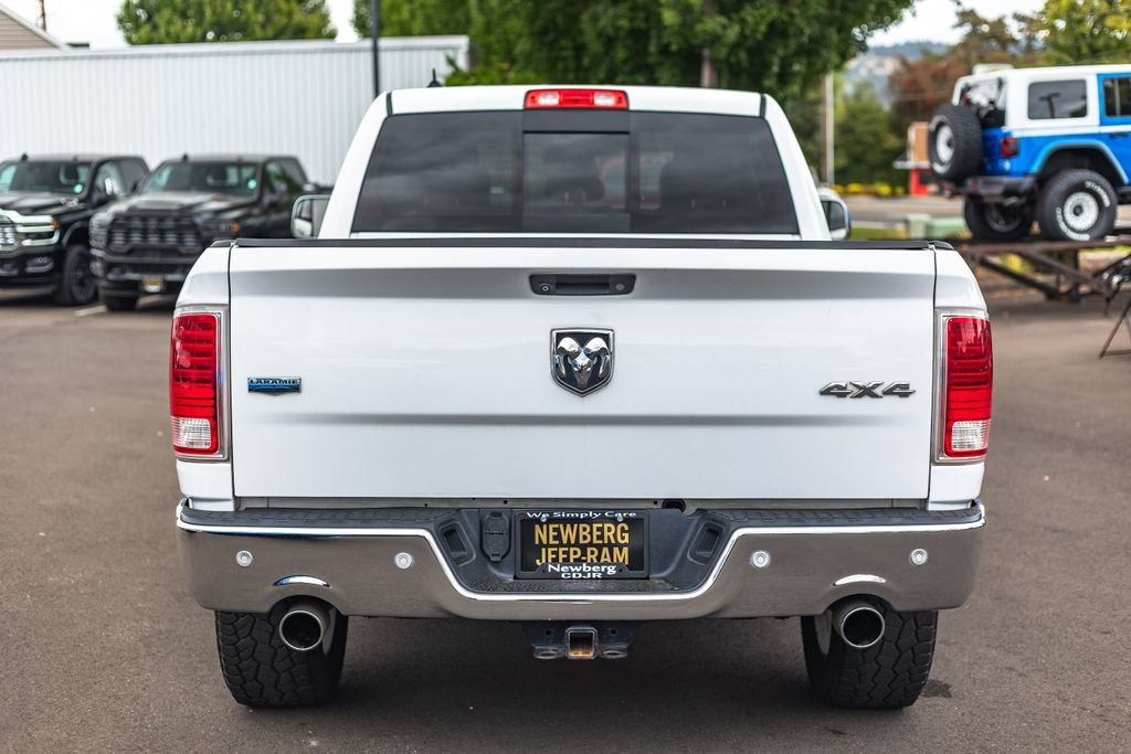 Used 2015 RAM 1500 Laramie w/ Convenience Group AWD/4WD image 12