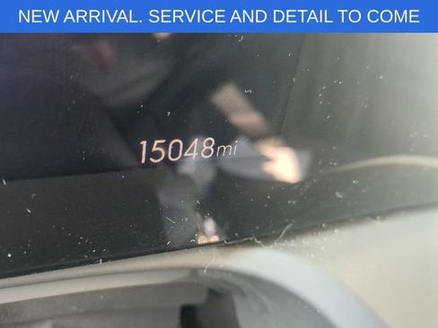 Certified 2025 Buick Encore GX Preferred w/ Comfort Package FWD image 2