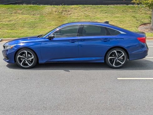 Used 2022 Honda Accord Sport image 7