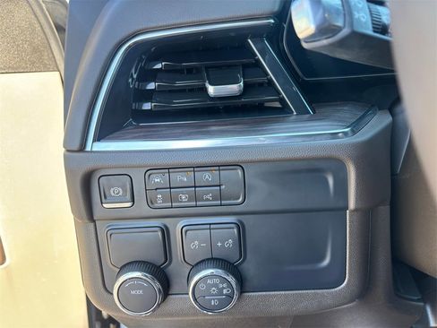 Certified 2025 Chevrolet Tahoe LT w/ Comfort Package image 21