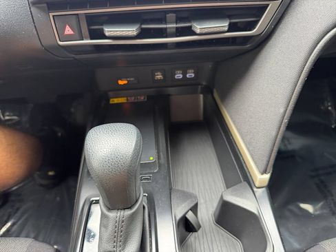 Used 2025 Toyota Camry LE FWD image 27