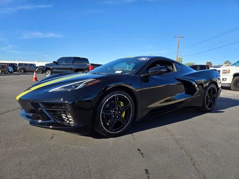 Used 2023 Chevrolet Corvette Stingray image 2