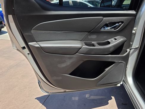 Used 2018 Chevrolet Traverse Premier AWD/4WD image 28