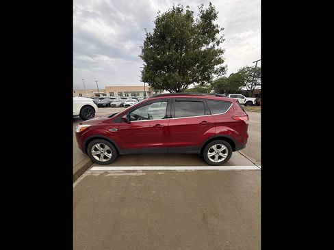 Used 2014 Ford Escape SE w/ Equipment Group 201A AWD/4WD image 2