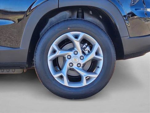 New 2026 Chevrolet Trax LS w/ LS Convenience Package image 10