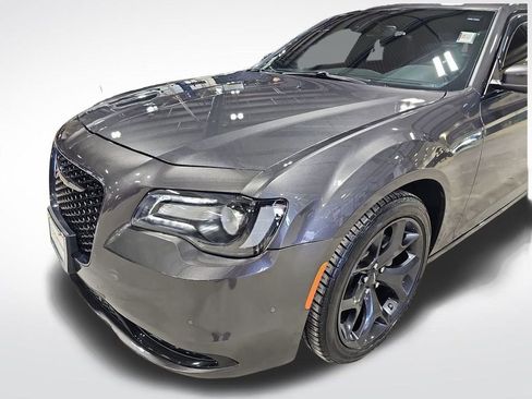 Used 2023 Chrysler 300 S w/ Safetytec Plus Group image 28