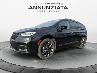 New 2026 Chrysler Pacifica Limited