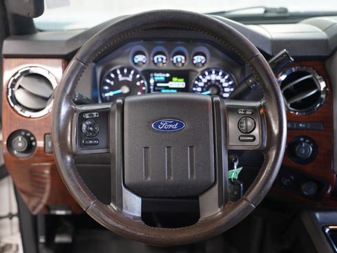 Used 2016 Ford F250 King Ranch w/ FX4 Off-Road Package AWD/4WD image 12