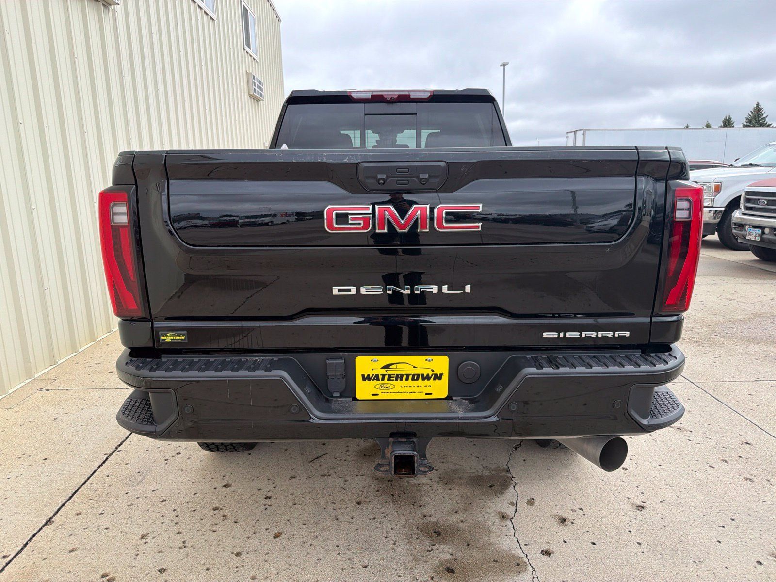 Used 2024 GMC Sierra 3500 Denali w/ Denali Reserve Package AWD/4WD image 6