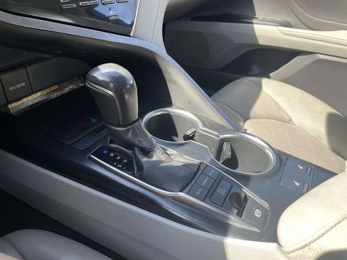 Used 2018 Toyota Camry XSE w/ Audio Package FWD image 32