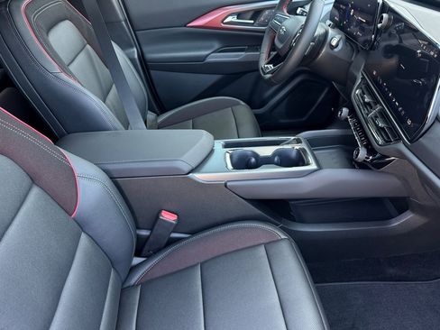 New 2025 Chevrolet Equinox EV RS image 16