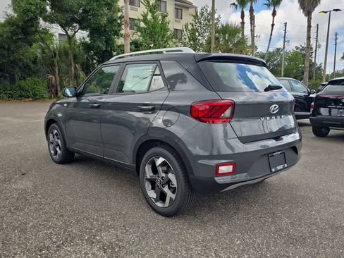 New 2026 Hyundai Venue SEL FWD image 4