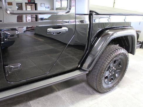 Used 2022 Jeep Gladiator Mojave w/ LED Lighting Group AWD/4WD image 34