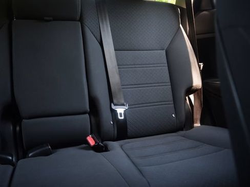 Used 2017 Kia Sorento FWD image 17