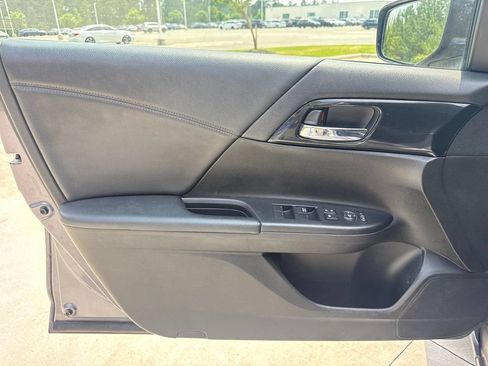 Used 2014 Honda Accord Sport image 13