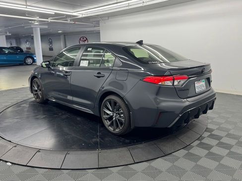 Used 2026 Toyota Corolla SE FWD image 6