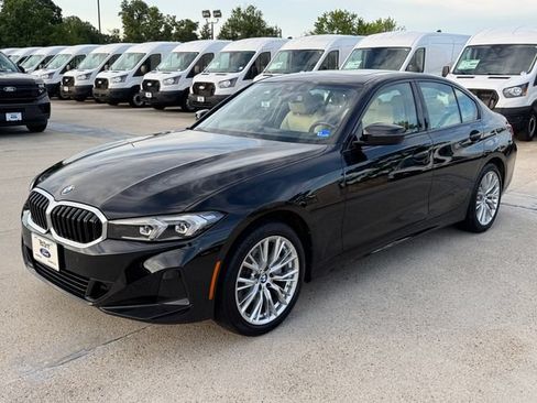 Used 2023 BMW 330i xDrive Sedan w/ Premium Package AWD/4WD image 9