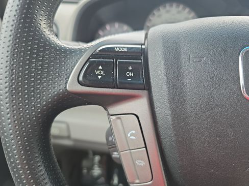 Used 2015 Honda Pilot LX image 17