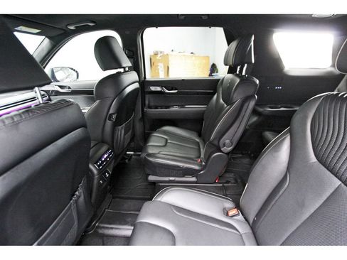 Used 2024 Hyundai Palisade Calligraphy FWD image 9