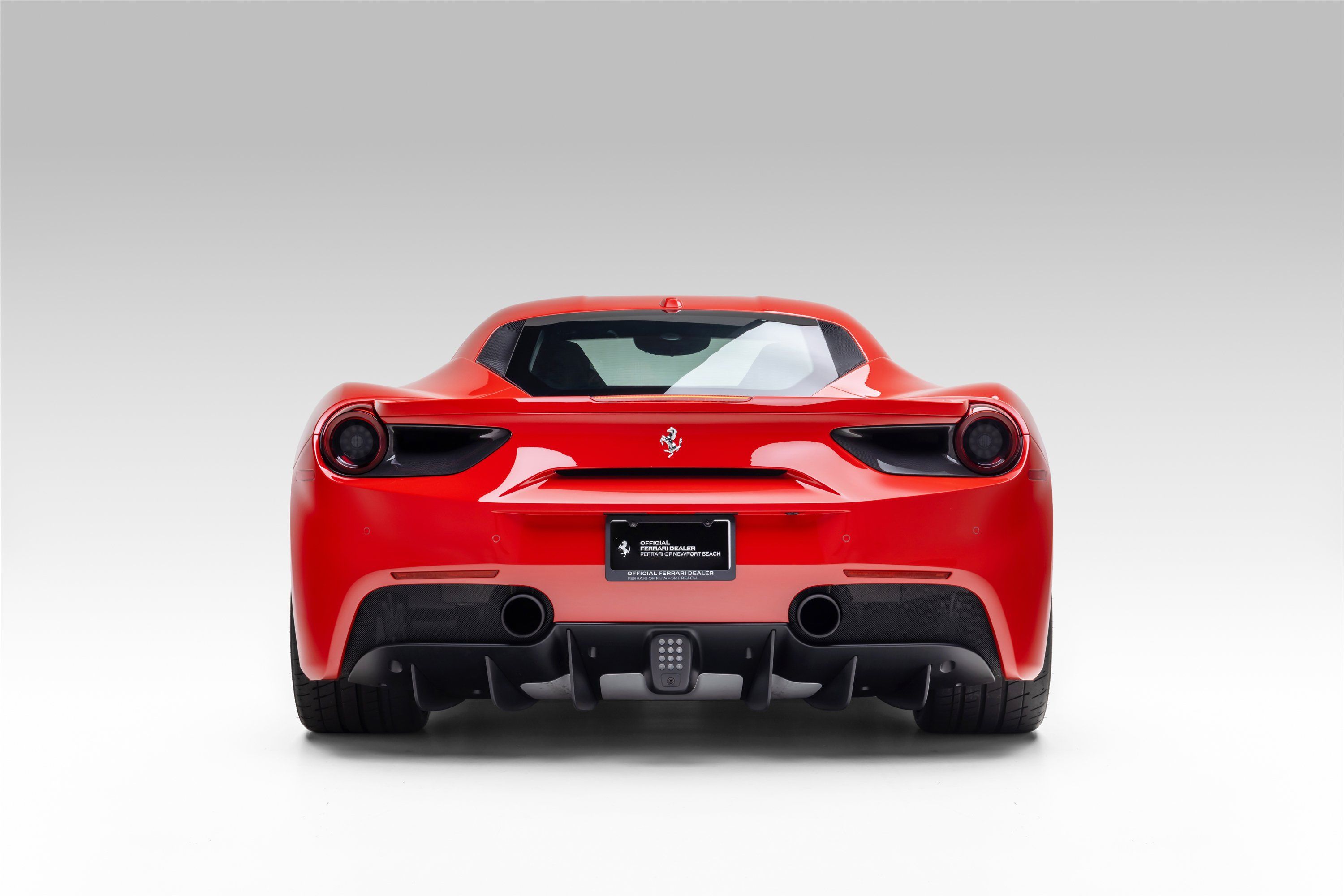 Certified 2018 Ferrari 488 GTB RWD image 8