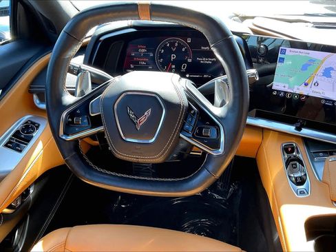 Used 2021 Chevrolet Corvette Stingray Premium Cpe w/ Z51 Performance Package image 6