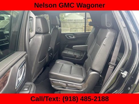 Used 2022 Chevrolet Tahoe LT w/ Luxury Package AWD/4WD image 15