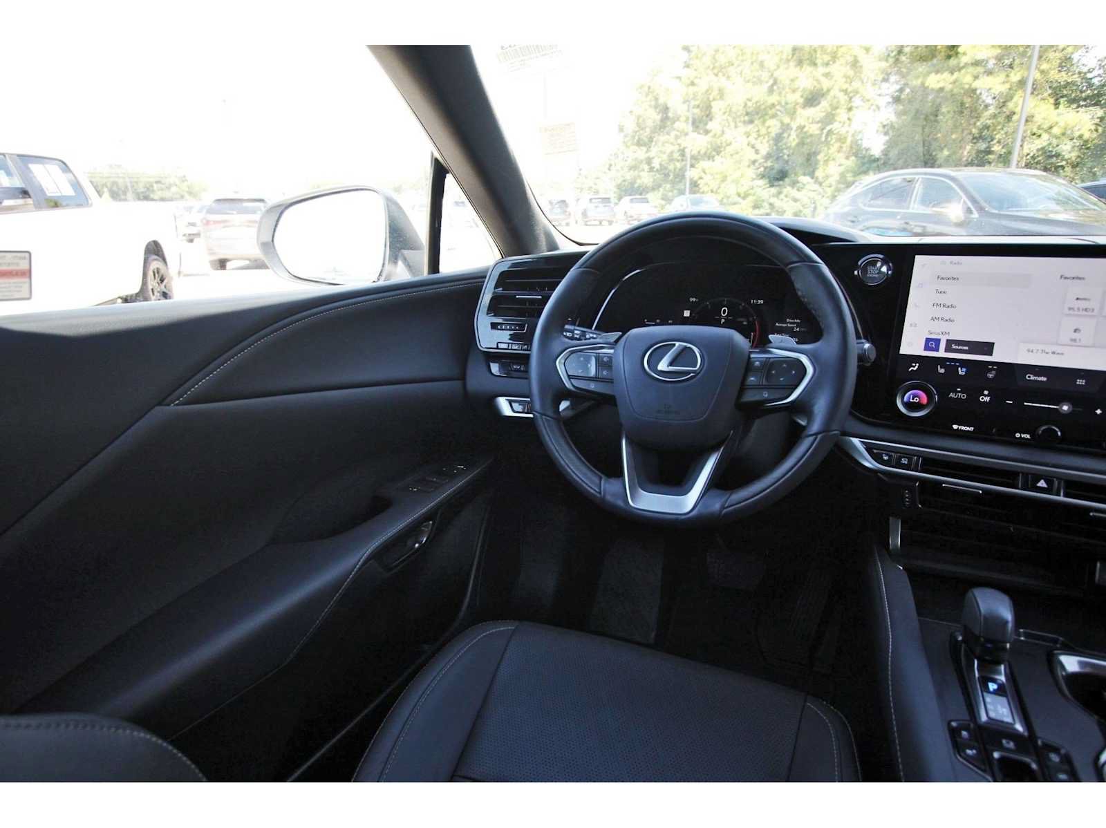 Used 2025 Lexus RX 350 Premium Plus w/ Convenience Package AWD/4WD image 6