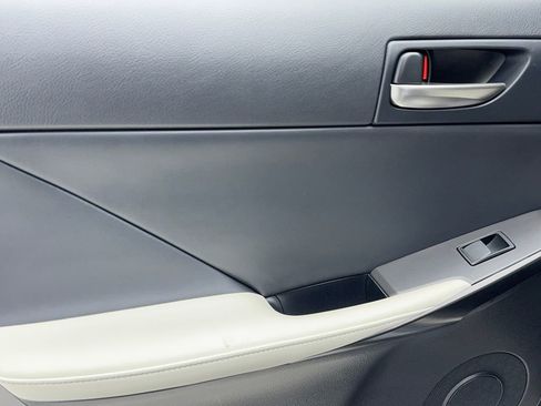 Used 2022 Lexus IS 350 F Sport w/ Accessory Package image 41