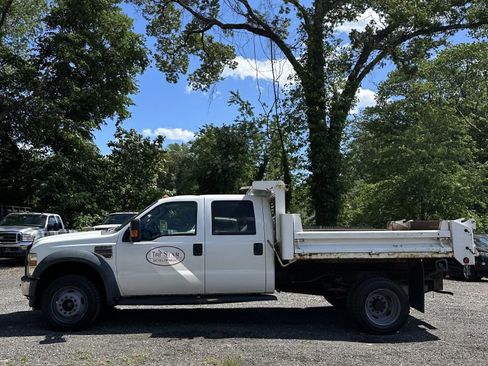 Used 2010 Ford F550 4x4 Crew Cab Super Duty image 1