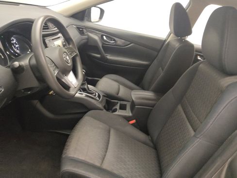 Used 2017 Nissan Rogue S AWD/4WD image 17