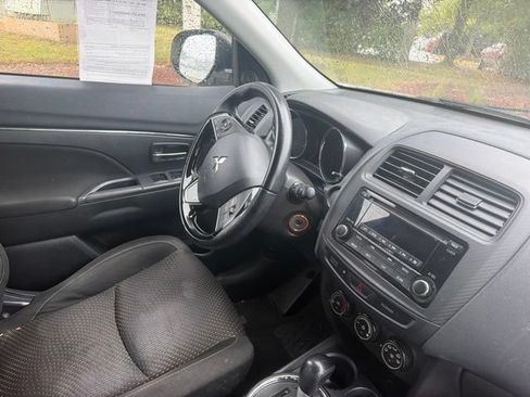 Used 2016 Mitsubishi Outlander Sport SE FWD image 18