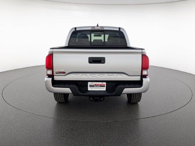 Used 2022 Toyota Tacoma SR AWD/4WD image 5