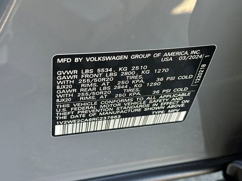 Used 2024 Volkswagen Atlas Cross Sport SE FWD image 27