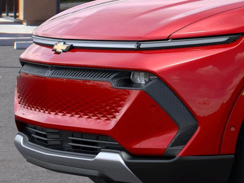 New 2025 Chevrolet Equinox EV LT image 13