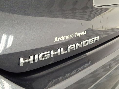 Certified 2020 Toyota Highlander Limited image 24