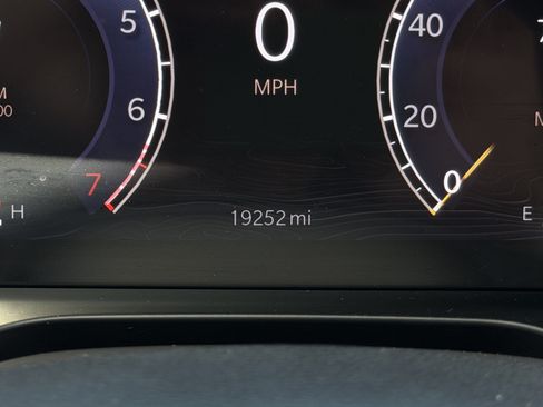 Used 2024 Jeep Grand Cherokee L Laredo AWD/4WD image 21