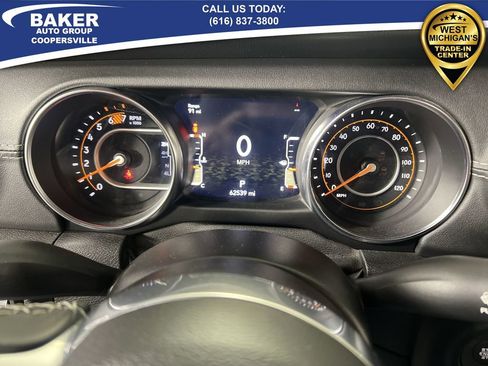 Used 2021 Jeep Wrangler Unlimited Sahara w/ Uconnect 4C Nav & Sound Group image 13