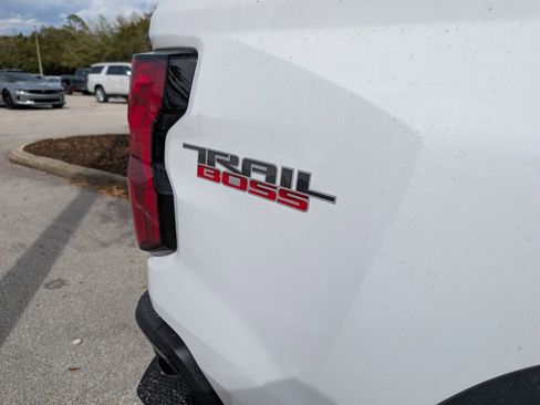 New 2026 Chevrolet Colorado Trail Boss AWD/4WD image 12