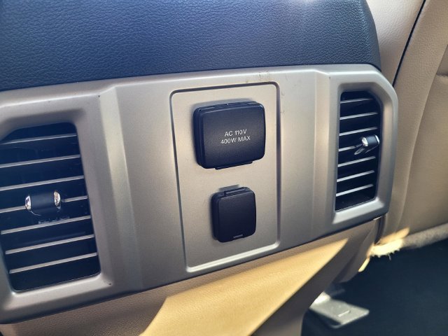 Used 2015 Ford F150 Lariat w/ Equipment Group 502A Luxury AWD/4WD image 12