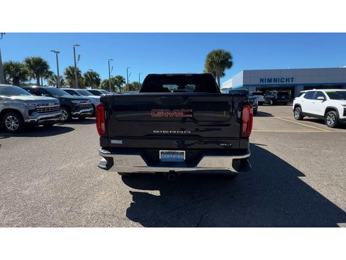 Certified 2025 GMC Sierra 1500 SLT image 3