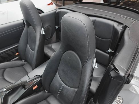 Used 2008 Porsche 911 Carrera RWD image 14