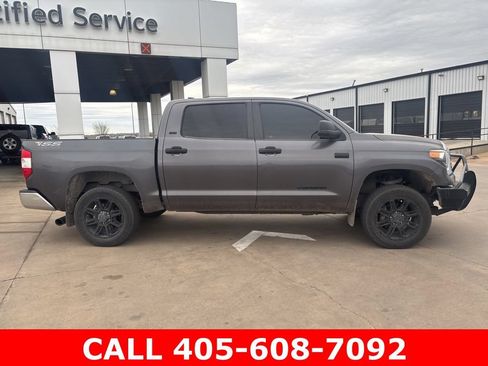 Used 2020 Toyota Tundra SR5 w/ SR5 Upgrade Package AWD/4WD image 6